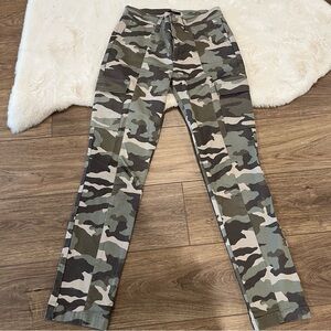 J. Crew Vintage Straight Camo Cargo Pants Size 26T